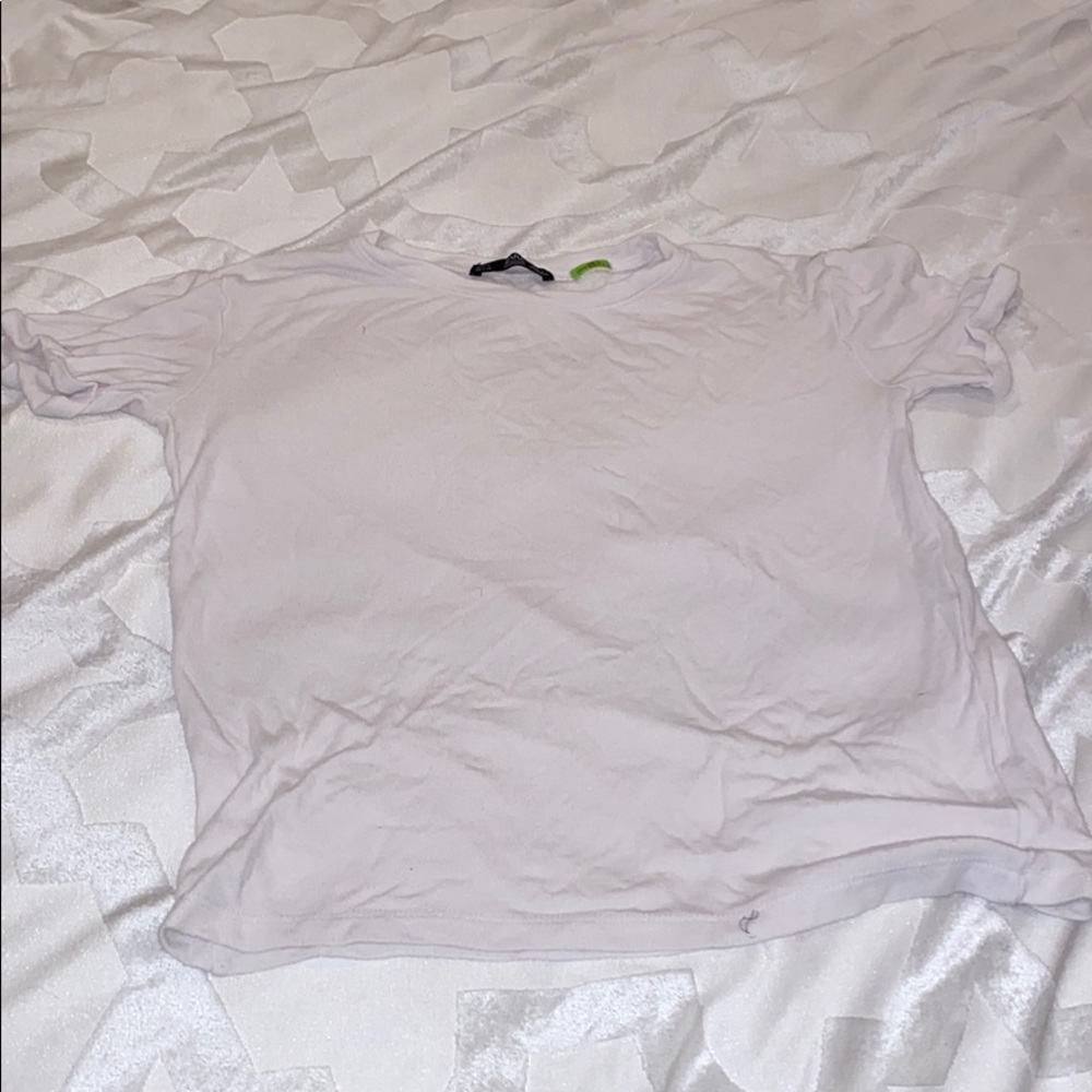 White sleeve crop top